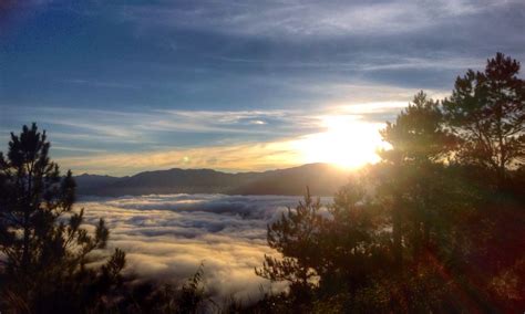 Best Places with Sea of Clouds in the Philippines .